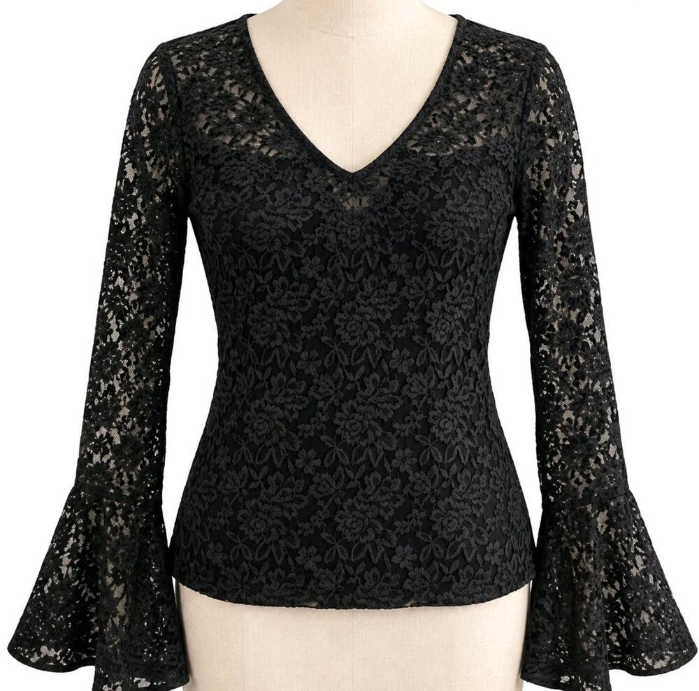 Vtg Y2K American Eagle Black Floral Lace Bell Sleeve Sheer V Neck Top XS